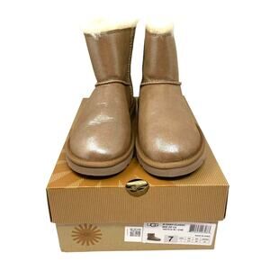 UGG Size 7 Shiny Classic Mini Zip Cancer Awareness Chestnut Boots NEW IN BOX